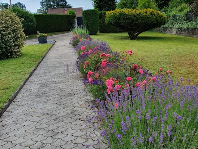 Villa avec jardin et terrasse