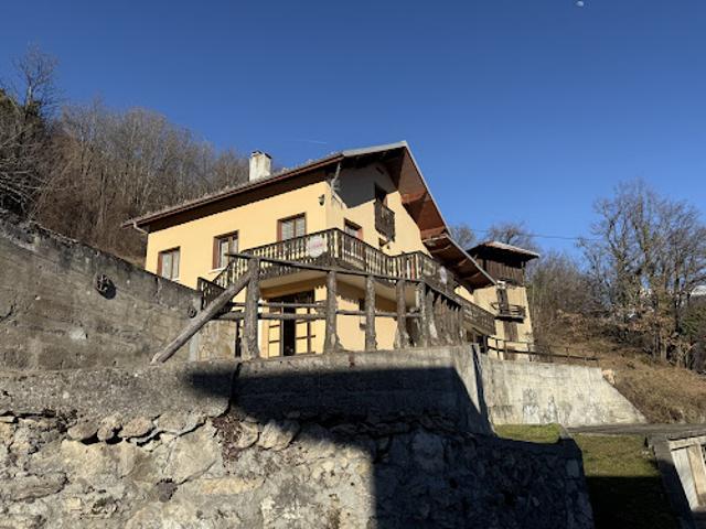 Villa avec jardin et terrasse