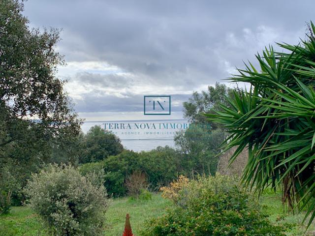 Villa avec jardin et terrasse