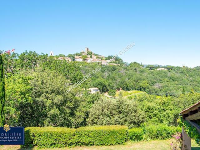 Villa avec jardin et terrasse