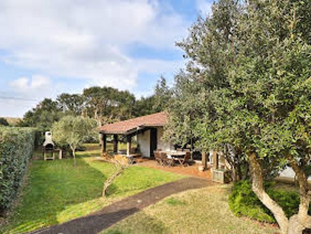 Villa avec jardin et terrasse