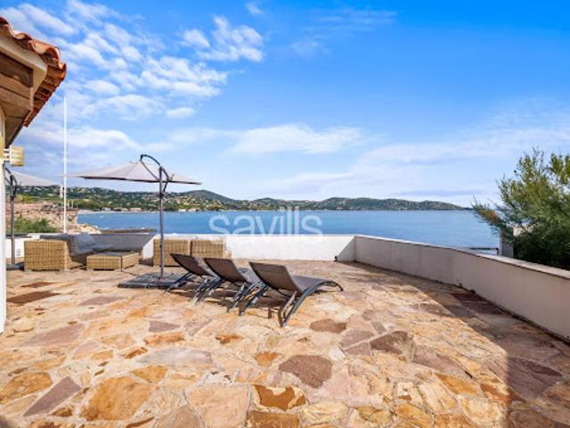 Villa avec jardin et terrasse