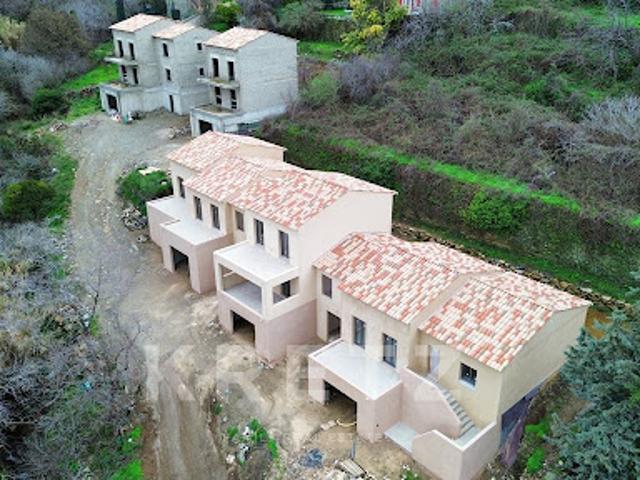 Villa avec jardin et terrasse