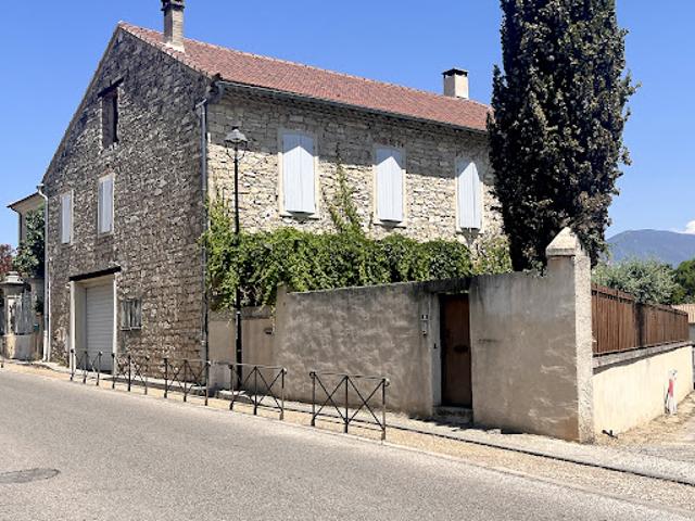 Villa avec jardin et terrasse