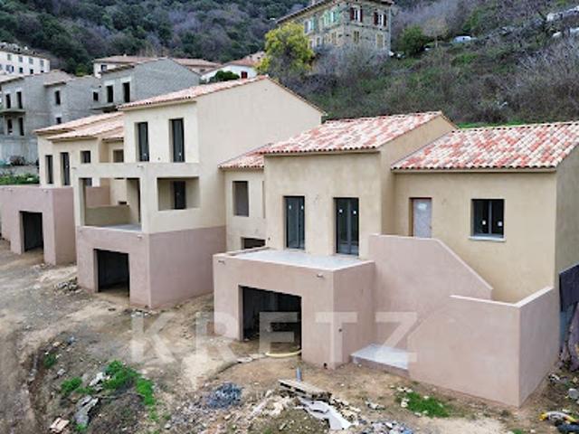Villa avec jardin et terrasse