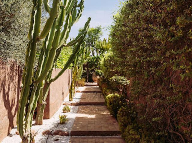 Villa avec jardin et terrasse