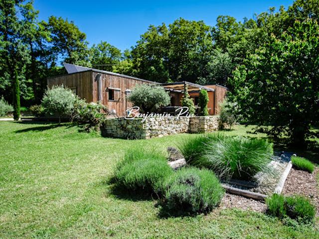 Villa avec jardin et terrasse
