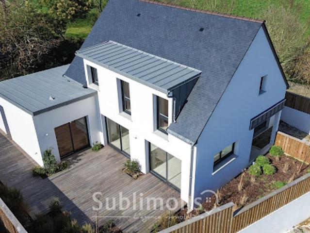 Villa avec jardin et terrasse
