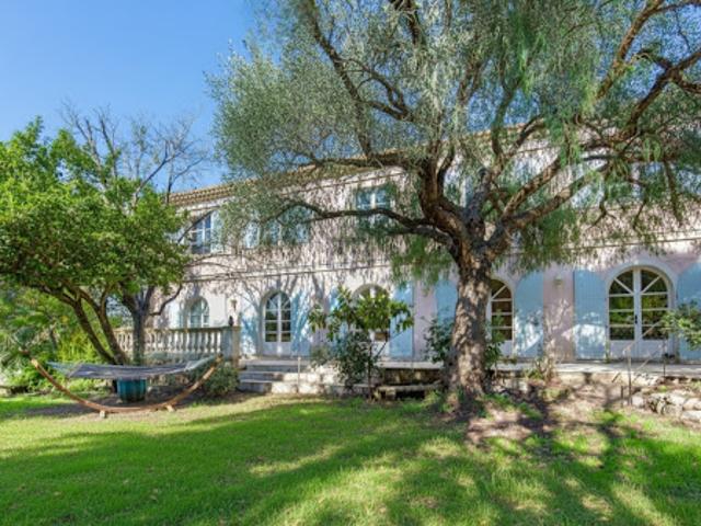 Villa avec jardin et terrasse