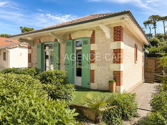 Villa avec jardin et terrasse