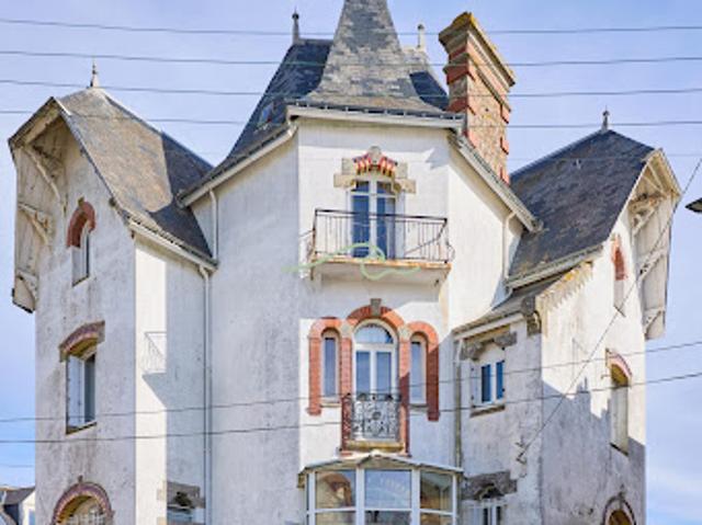Villa avec jardin et terrasse