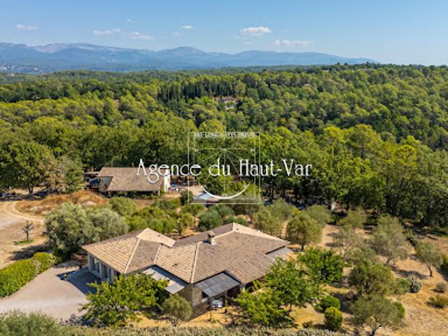 Villa avec jardin et terrasse