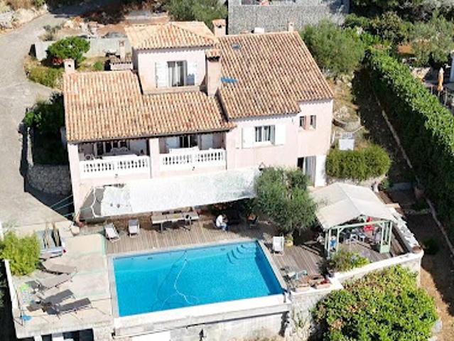 Villa avec piscine