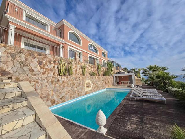 Villa avec piscine