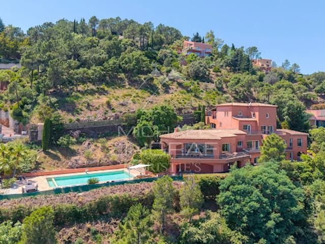 Villa avec piscine
