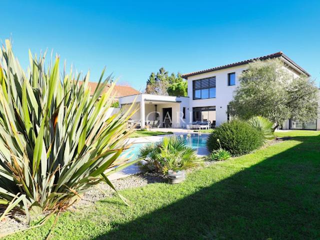 Villa avec piscine