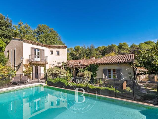 Villa avec piscine