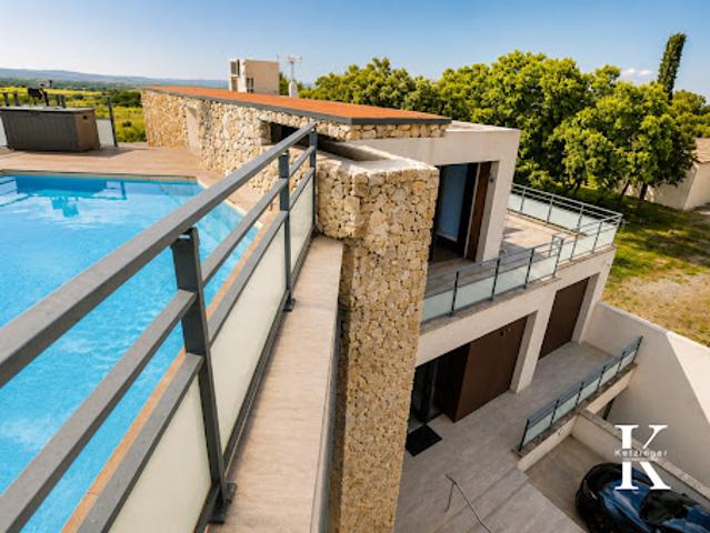 Villa avec piscine