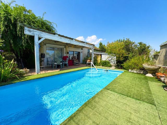 Villa avec piscine 322 000 € LUNEL 123 m2