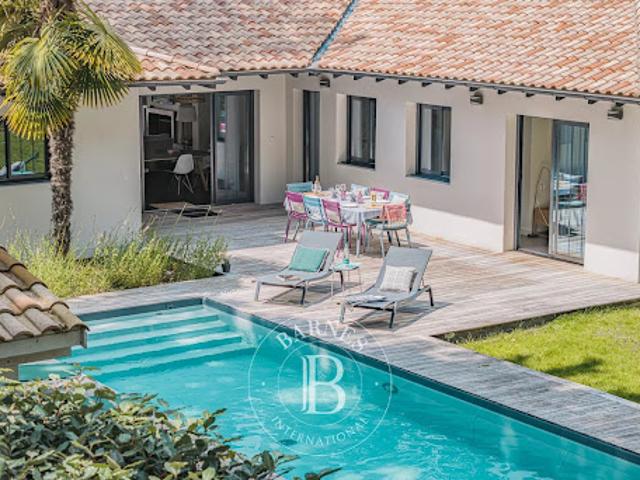 Villa avec piscine
