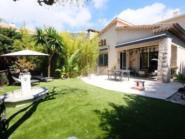 Villa avec piscine