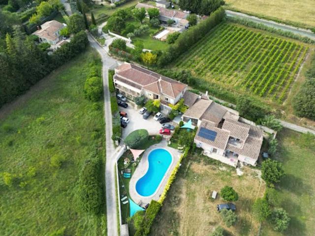 Villa avec piscine
