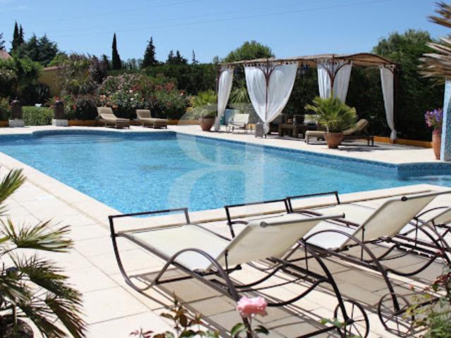 Villa avec piscine