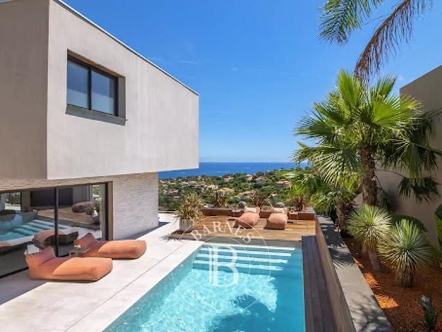 Villa avec piscine