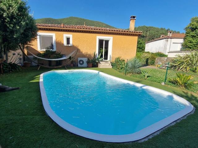 VILLA AVEC PISCINE