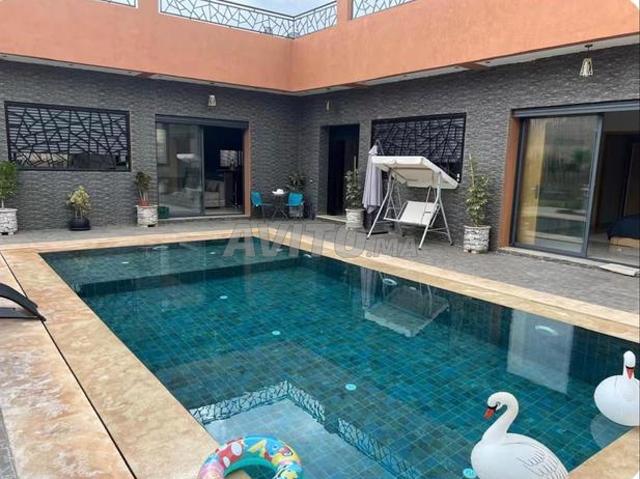 Villa avec piscine