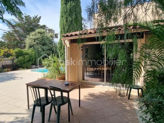 VILLA AVEC PISCINE – 4 CHAMBRES – 118.95 M² – VENDARGUES