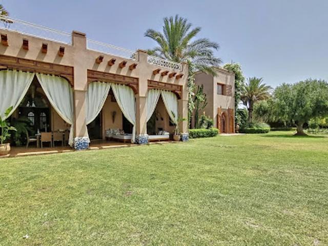 Villa avec piscine