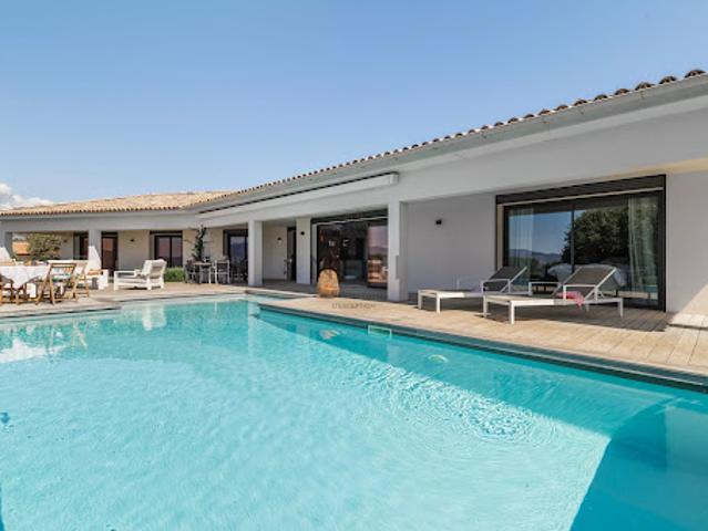 Villa avec piscine