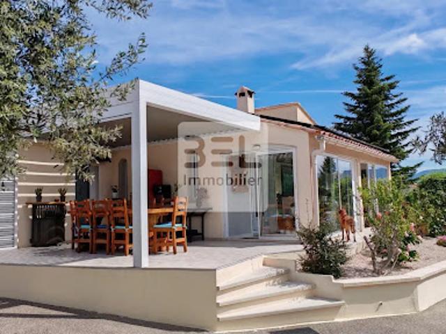 Villa avec piscine et jardin