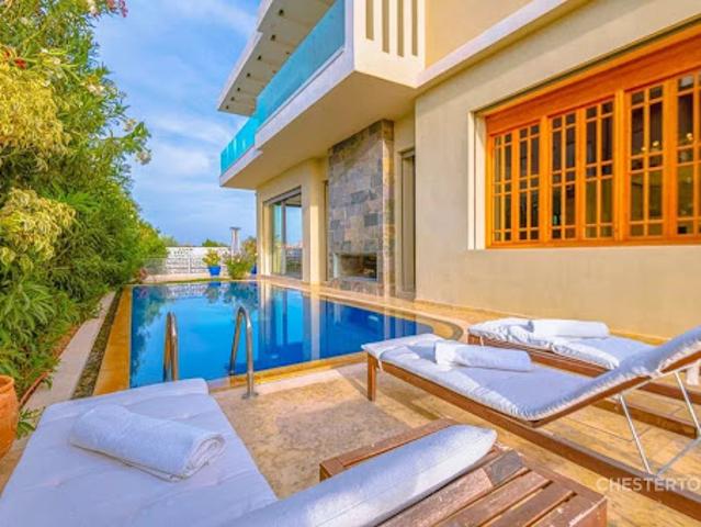 Villa avec piscine
