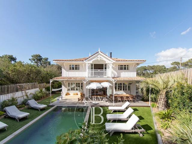 Villa avec piscine