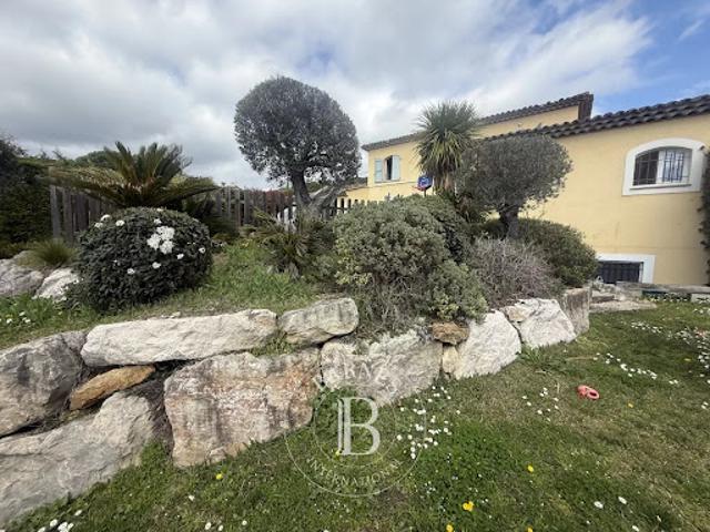 Villa avec piscine