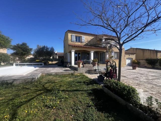 Villa avec piscine
