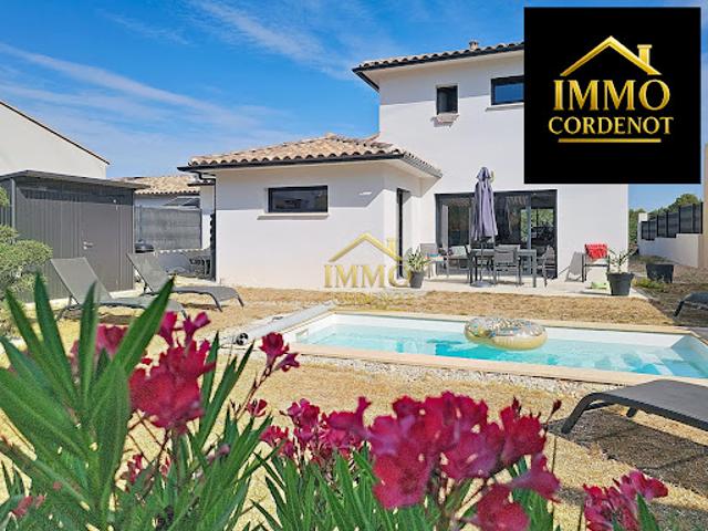 Villa avec piscine