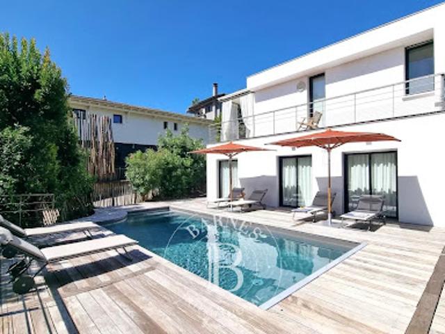 Villa avec piscine