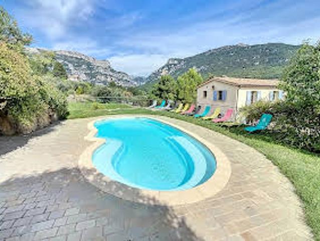 Villa avec Piscine