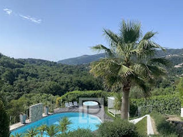 Villa avec piscine
