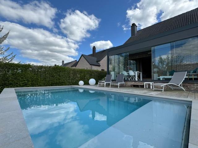 Villa avec piscine