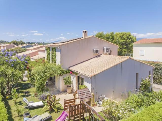 Villa avec piscine