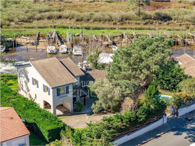 Villa avec piscine