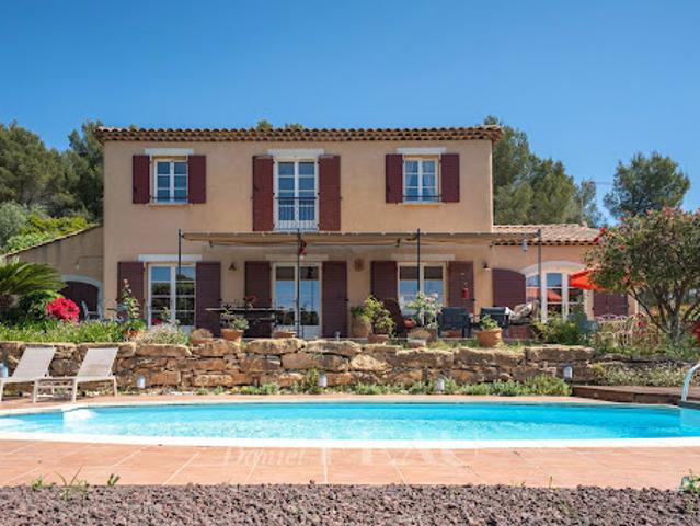 Villa avec piscine