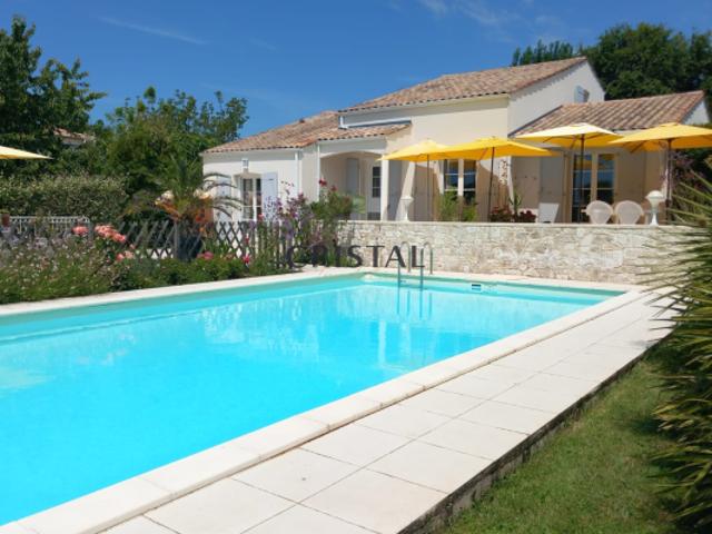 VILLA AVEC PISCINE