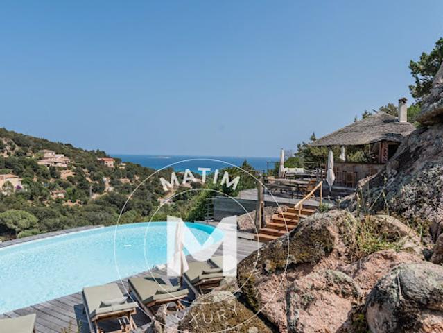 Villa avec piscine