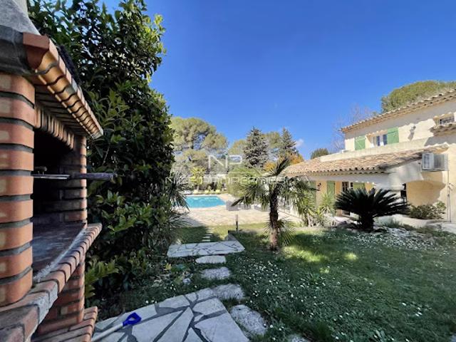 Villa avec piscine