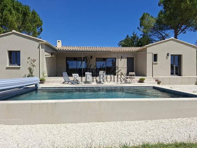 Villa avec piscine campagne chic ! 110m² Uzès